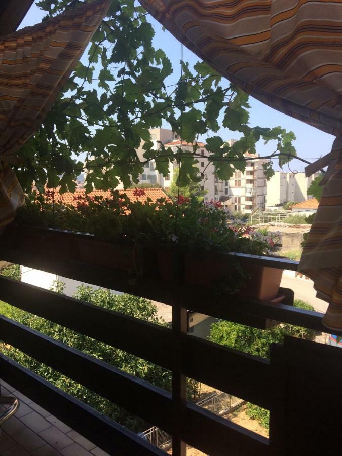 Apartman Apartment *